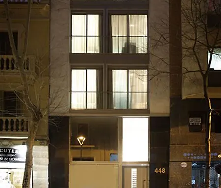 Ab Sagrada Familia Premium * برشلونة